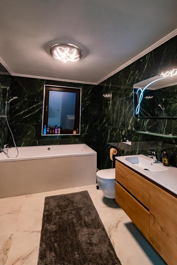 Apartamento Moky Rezident 2 Arad Exterior foto