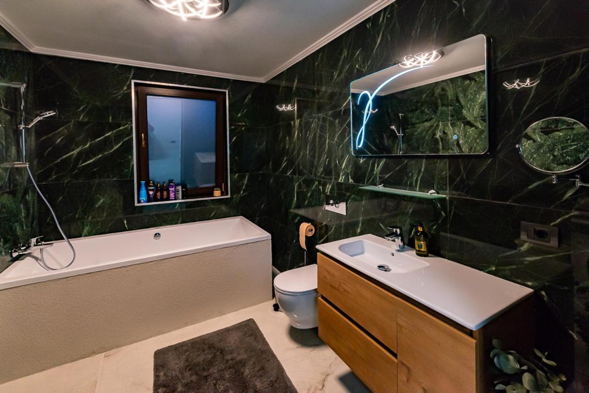 Apartamento Moky Rezident 2 Arad Exterior foto