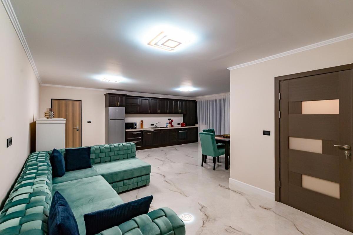 Apartamento Moky Rezident 2 Arad Exterior foto